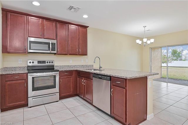 3739 Crofton CT, Fort Myers, FL 33916