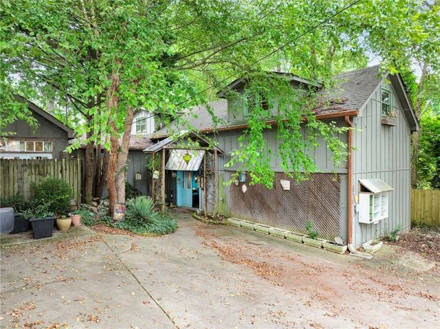 3270 Connally Street, Atlanta, GA 30337