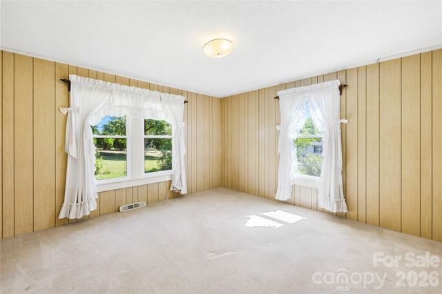 213 Ledford Drive, Gastonia, NC 28056