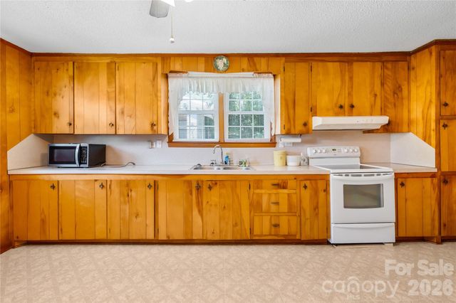 213 Ledford Drive, Gastonia, NC 28056