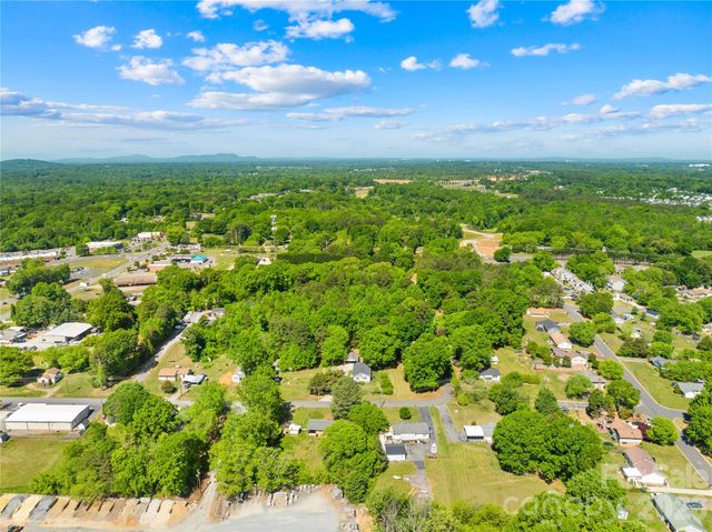213 Ledford Drive, Gastonia, NC 28056