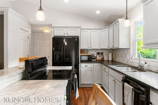 15914 Fern Avenue, Spring Lake Twp, MI 49456