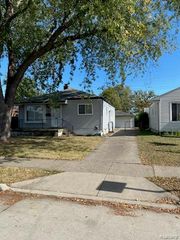 24512 Lexington Avenue, Eastpointe, MI 48021