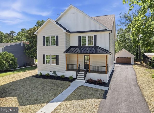 83 LAKESHORE DR, Hammonton, NJ 08037