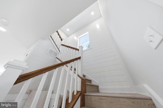 83 LAKESHORE DR, Hammonton, NJ 08037