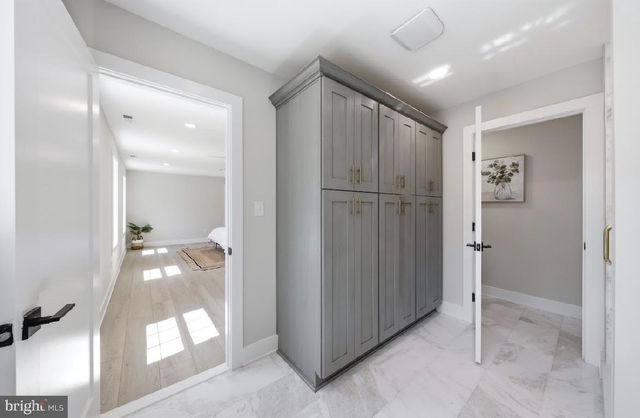 83 LAKESHORE DR, Hammonton, NJ 08037
