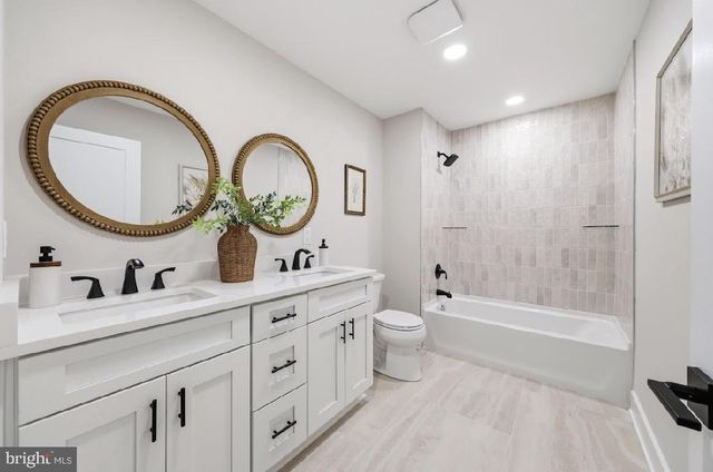 83 LAKESHORE DR, Hammonton, NJ 08037