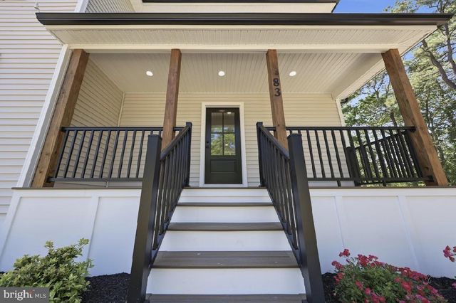 83 LAKESHORE DR, Hammonton, NJ 08037