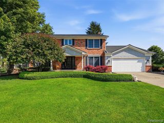 2463 Kimberly Fair Street, Rochester Hills, MI 48309
