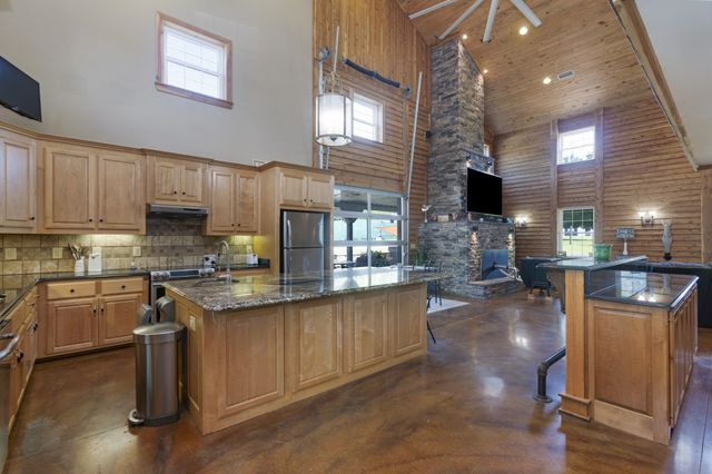 6090 Dividing Ridge Rd, Goodlettsville, TN 37072