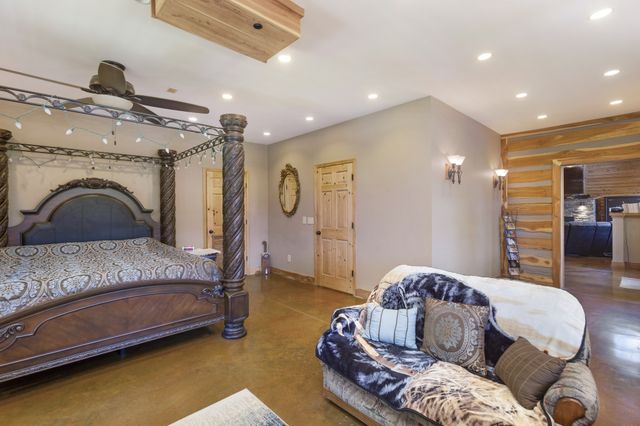 6090 Dividing Ridge Rd, Goodlettsville, TN 37072
