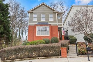 2136 Parkview NW Lane, Atlanta, GA 30318