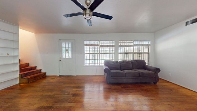 7004 Santa Maria Street, Houston, TX 77023