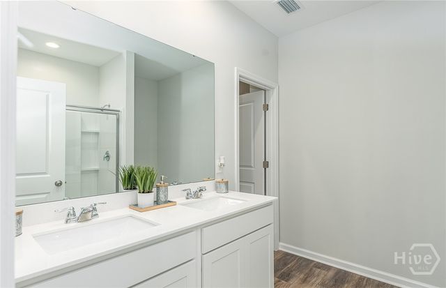 269 Crosstown Avenue, Richmond Hill, GA 31324