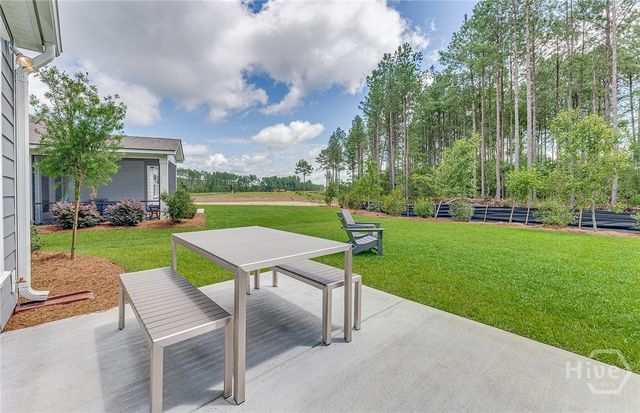 269 Crosstown Avenue, Richmond Hill, GA 31324