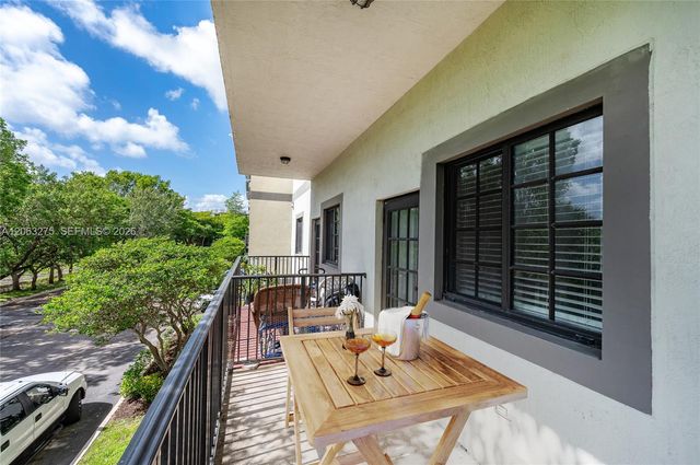 2851 Riverside Dr 207-N, Coral Springs, FL 33065