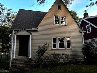 5205 Stanley Avenue, Maple Heights, OH 44137