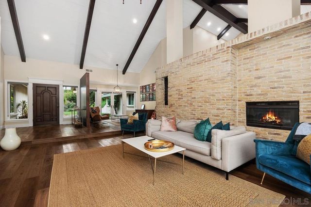 14298 Ipava Dr, Poway, CA 92064