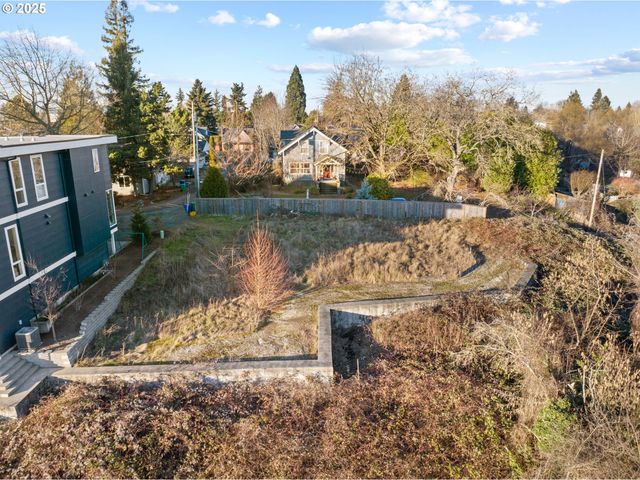 2384 N BLANDENA St, Portland, OR 97217