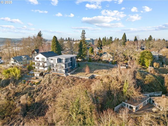 2384 N BLANDENA St, Portland, OR 97217