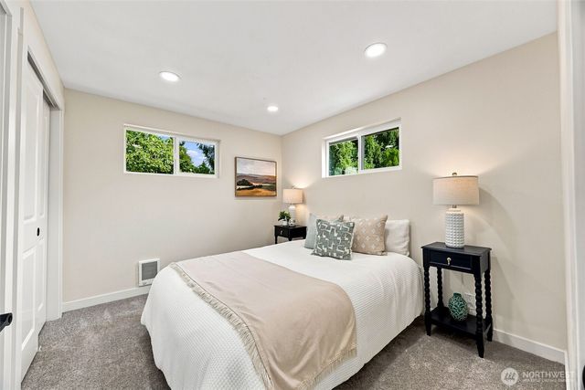 2538 NE 107th Street, Seattle, WA 98125