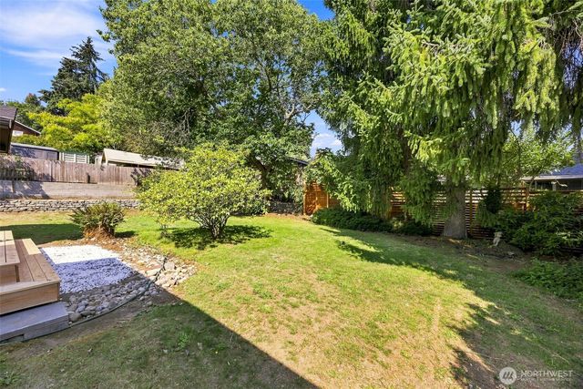 2538 NE 107th Street, Seattle, WA 98125