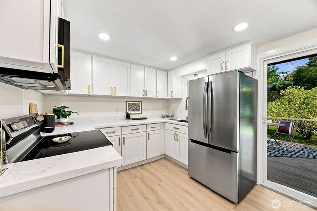 2538 NE 107th Street, Seattle, WA 98125