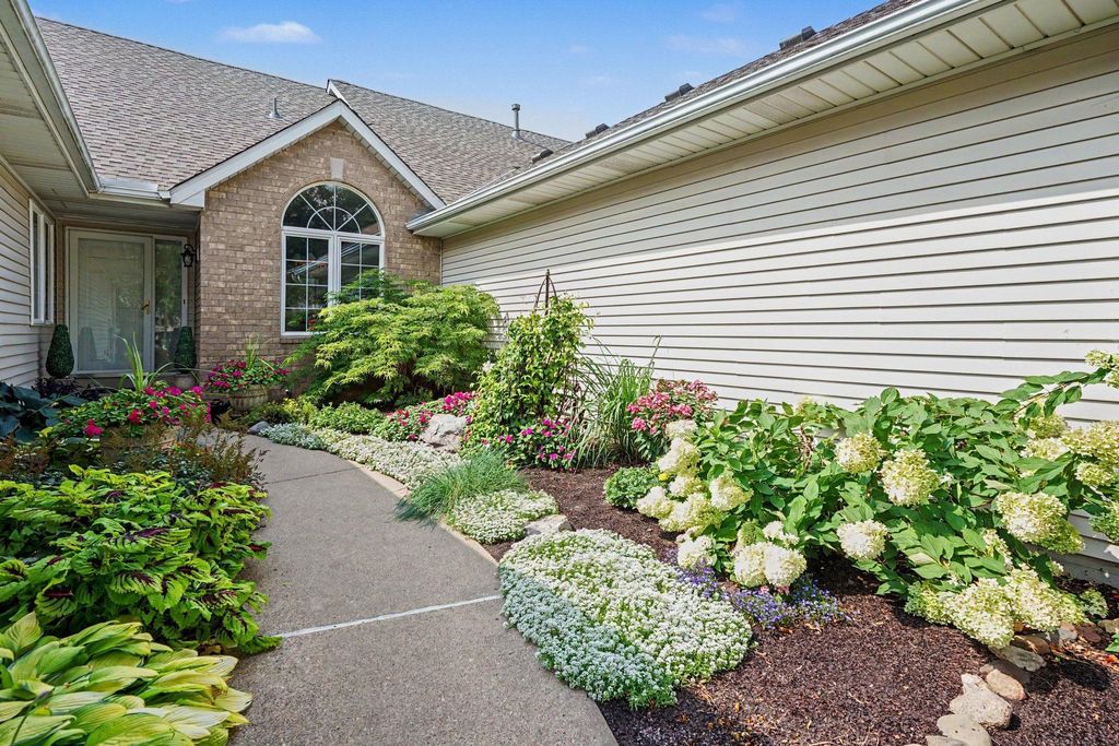 13815 Falcon Avenue, Apple Valley, MN 55124 — photo 3