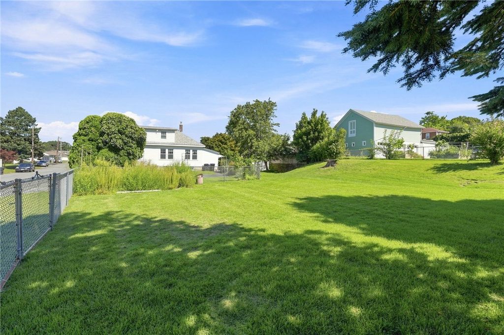 7 Old Whipple Street, Cumberland, RI 02864