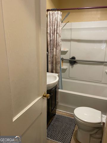 162 N Harkness Street, Jackson, GA 30233