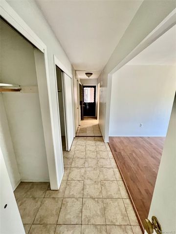 1 Heritage Drive E, Harriman, NY 10926