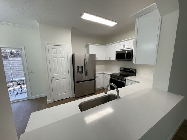 8318 Oak Knoll Dr, Brentwood, TN 37027