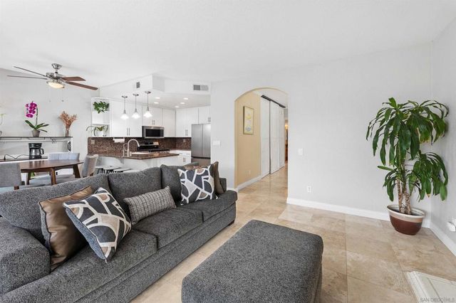 1571 Corte Daniel, Oceanside, CA 92056