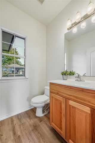 18906 Venture DR, Point Venture, TX 78645