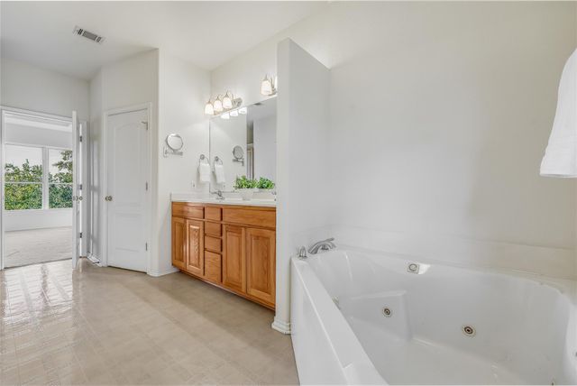 18906 Venture DR, Point Venture, TX 78645