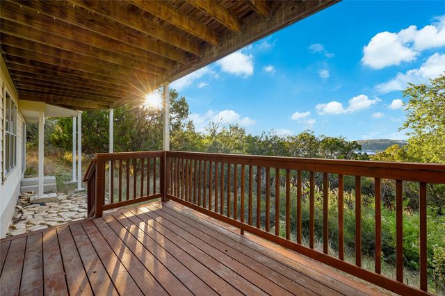 18906 Venture DR, Point Venture, TX 78645