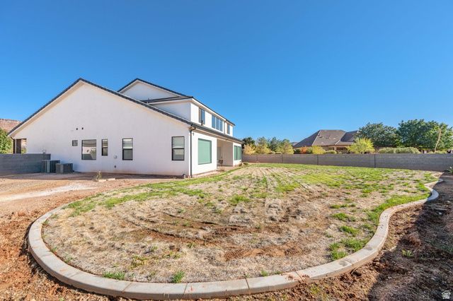 4370 S SECRETARIAT DR, Washington, UT 84780