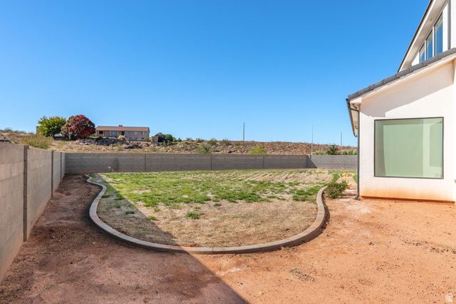 4370 S SECRETARIAT DR, Washington, UT 84780