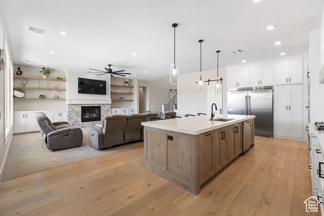 4370 S SECRETARIAT DR, Washington, UT 84780