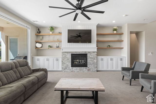 4370 S SECRETARIAT DR, Washington, UT 84780