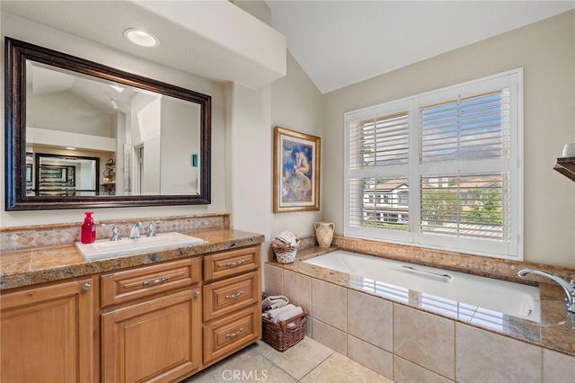 3 Snowdon, Rancho Santa Margarita, CA 92679