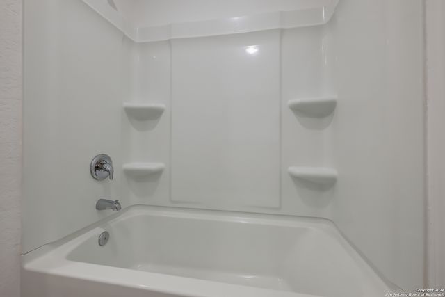 1019 Crenshaw Way, San Antonio, TX 78221