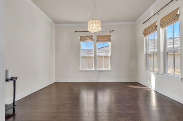 216 Cimarron Hills TRL E, Georgetown, TX 78628