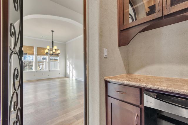 216 Cimarron Hills TRL E, Georgetown, TX 78628