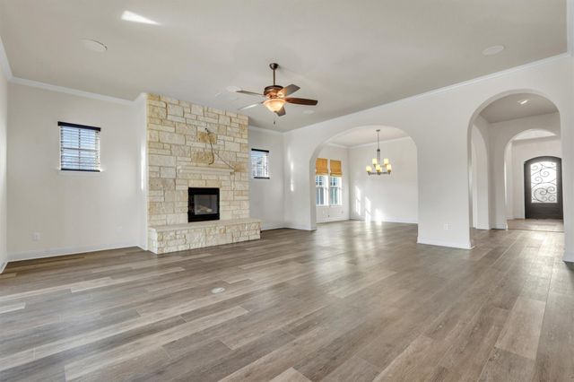 216 Cimarron Hills TRL E, Georgetown, TX 78628