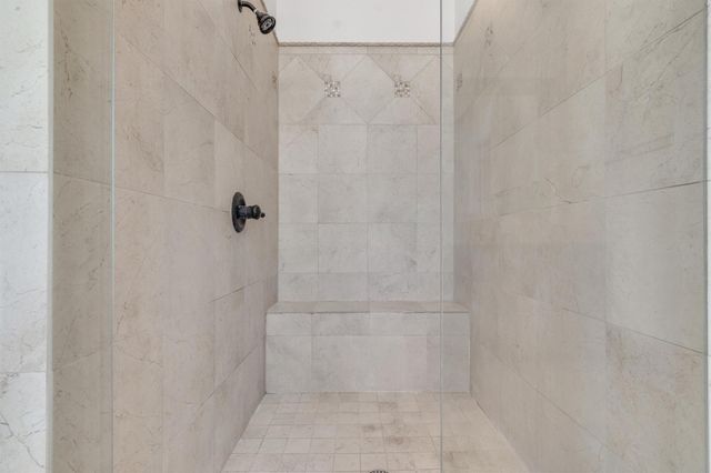 216 Cimarron Hills TRL E, Georgetown, TX 78628