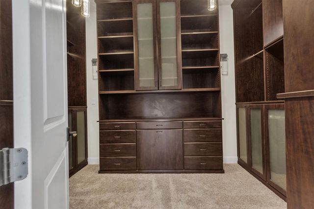 216 Cimarron Hills TRL E, Georgetown, TX 78628