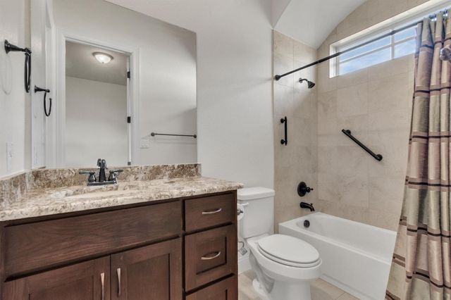 216 Cimarron Hills TRL E, Georgetown, TX 78628