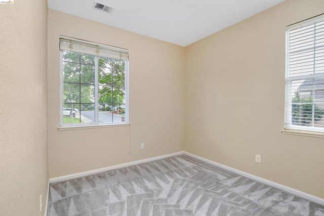 1720 Jubilee Dr, Brentwood, CA 94513