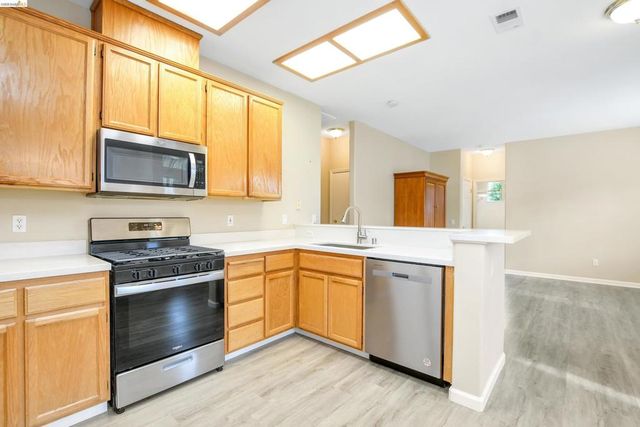 1720 Jubilee Dr, Brentwood, CA 94513